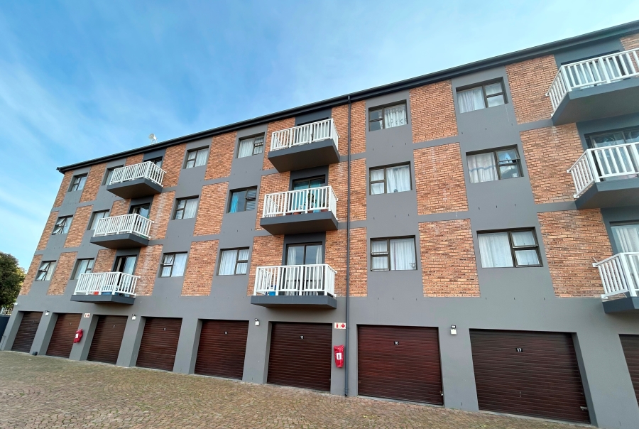 2 Bedroom Property for Sale in Somerset West Western Cape